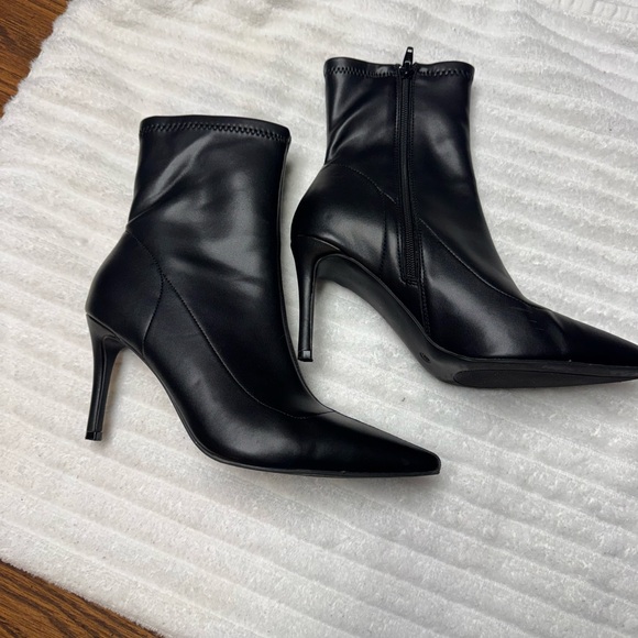 SONOMA Black Pointed Toe Stiletto Zip Ankle Bootie CAMARA ABALJACK Size 9 - Picture 6 of 13